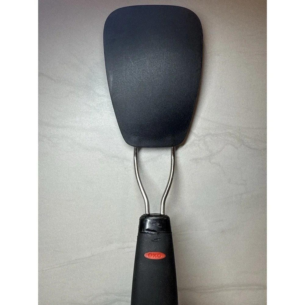 OXO Good Grips‎ Large Silicone Turner Spatula Pancake Flipper Black Nylon Handle